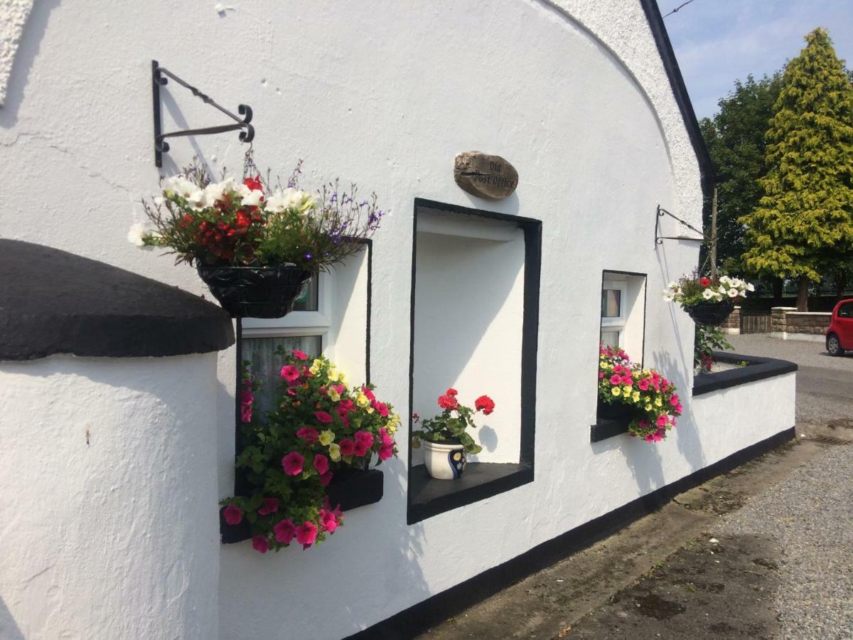 Cummins Cottages Ballycrossaun Extérieur photo