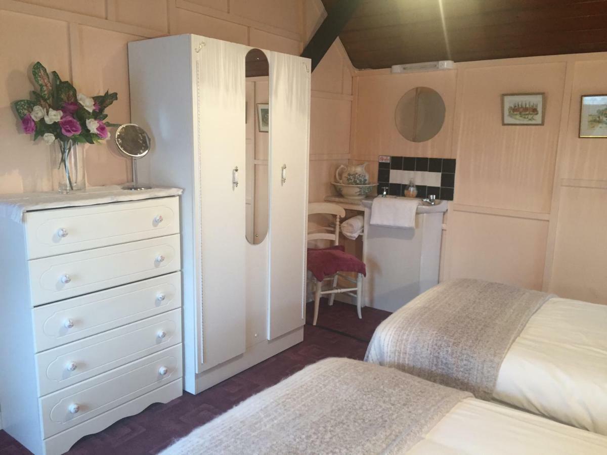 Cummins Cottages Ballycrossaun Extérieur photo