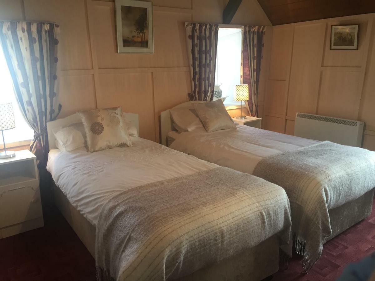 Cummins Cottages Ballycrossaun Extérieur photo